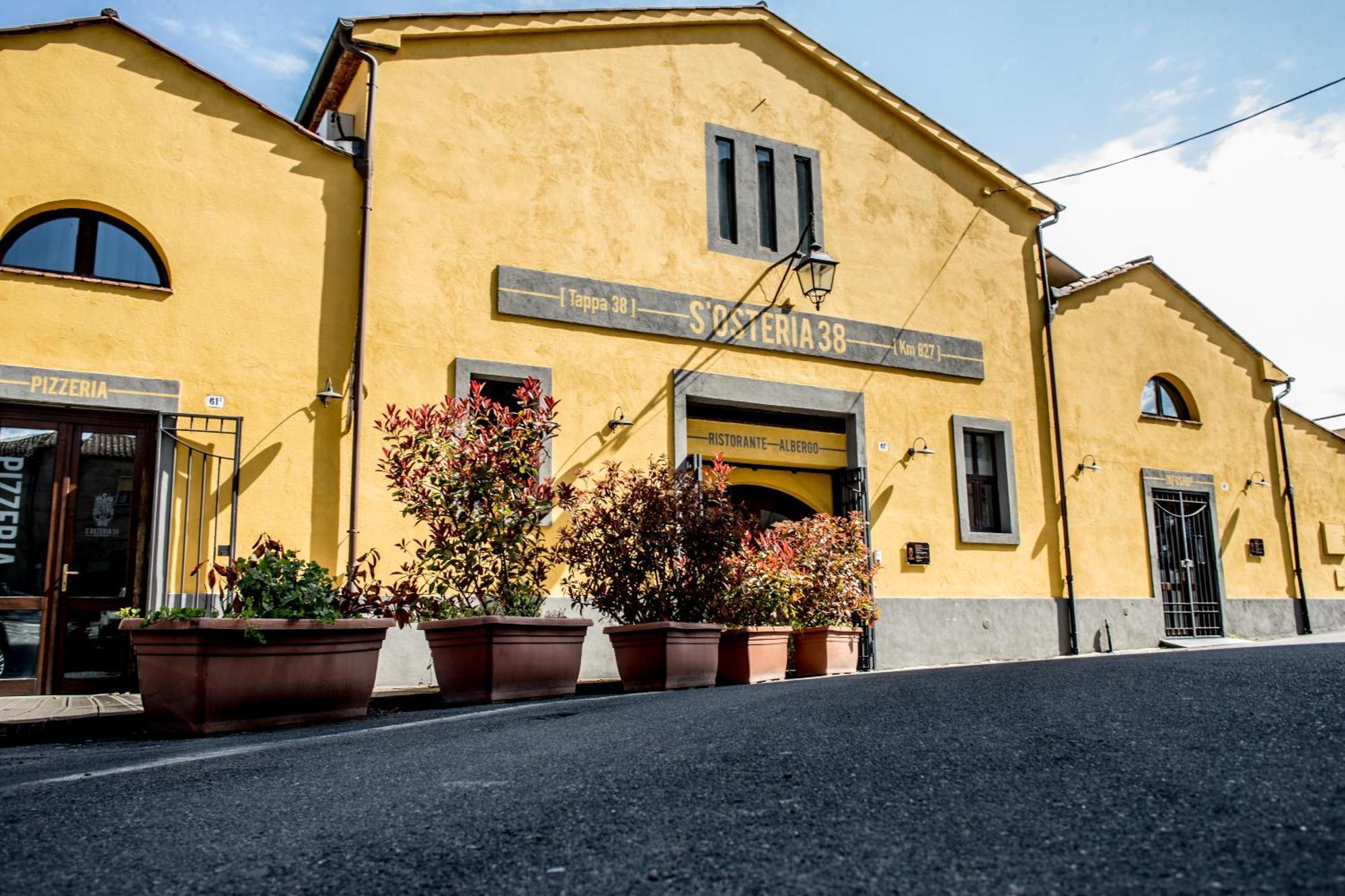 Отель S'Osteria 38 Аквапенденте Экстерьер фото